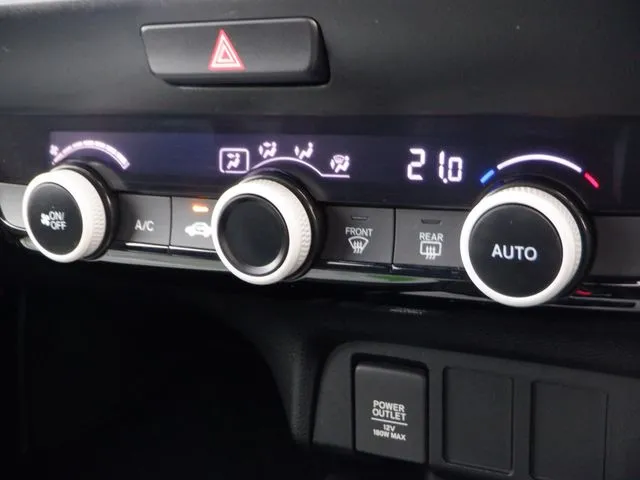 ホンダ　フィット　ｅ：ＨＥＶ