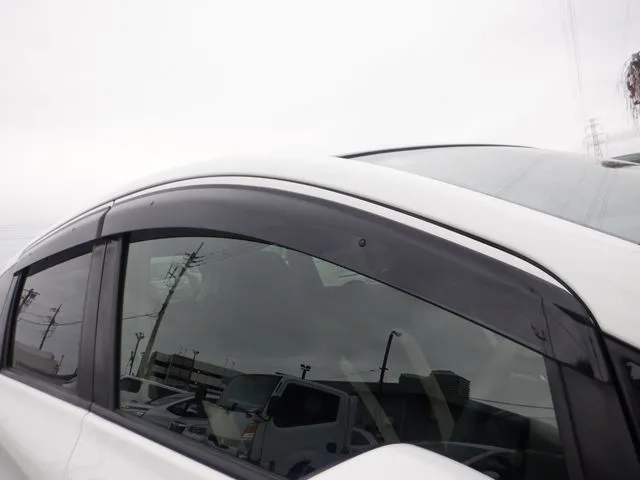 ニッサン　ノート