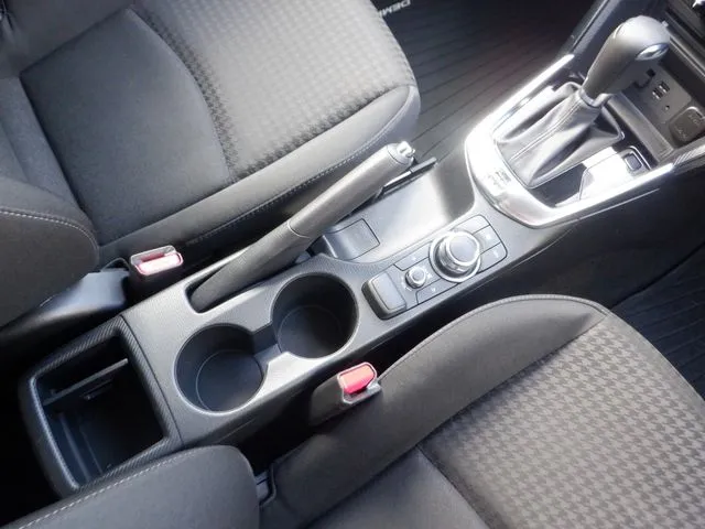 デミオ（マツダ）の車両写真