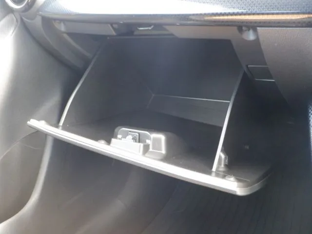 デミオ（マツダ）の車両写真