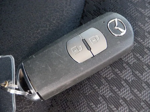 デミオ（マツダ）の車両写真