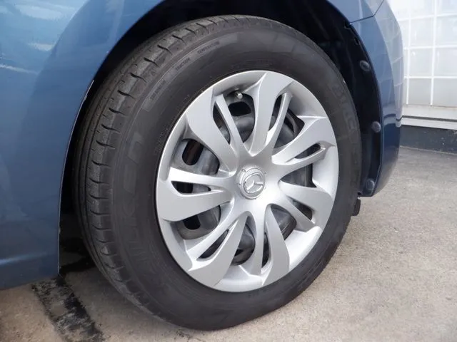 デミオ（マツダ）の車両写真