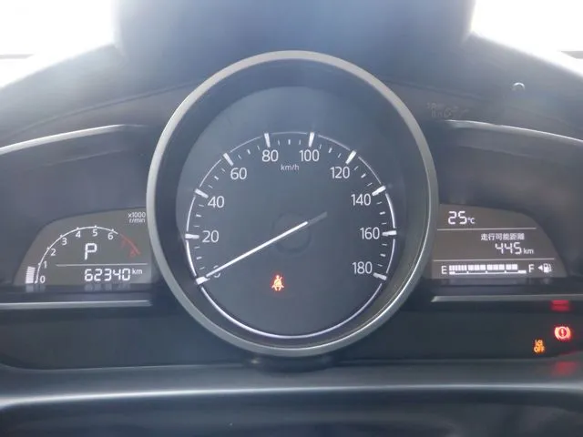 デミオ（マツダ）の車両写真