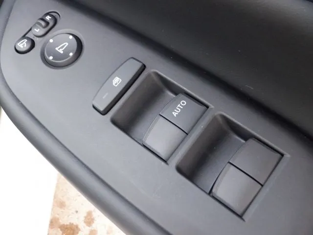 フィット　ｅ：ＨＥＶ（ホンダ）の車両写真