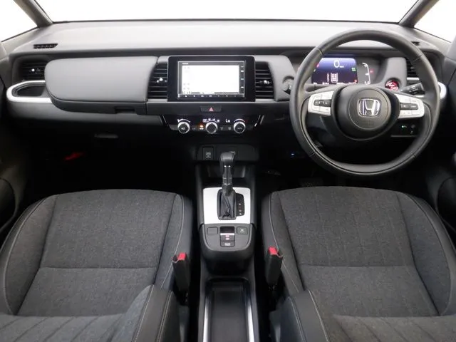 フィット　ｅ：ＨＥＶ（ホンダ）の車両写真