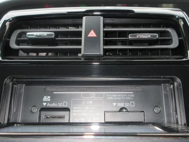 プリウス(トヨタ)の車両写真