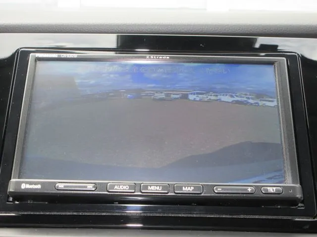 フィット　ｅ：ＨＥＶ　４ＷＤ（ホンダ）の車両写真