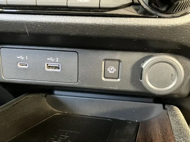 オーラ(ニッサン)の車両写真