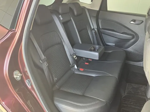 オーラ(ニッサン)の車両写真