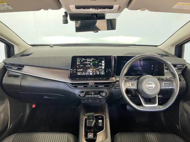 オーラ(ニッサン)の車両写真