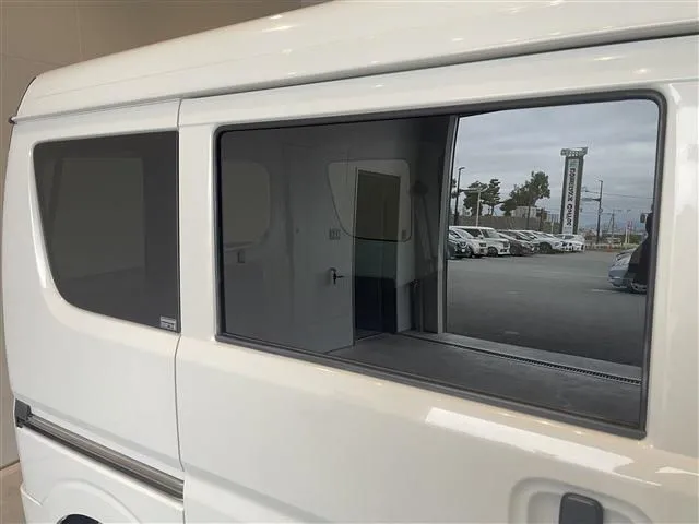 エブリイバン（スズキ）の車両写真