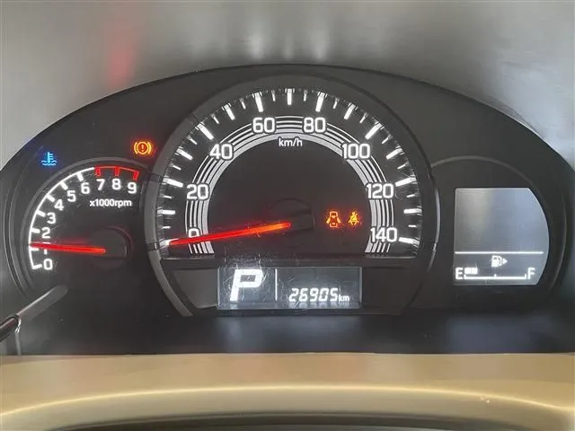 エブリイバン（スズキ）の車両写真