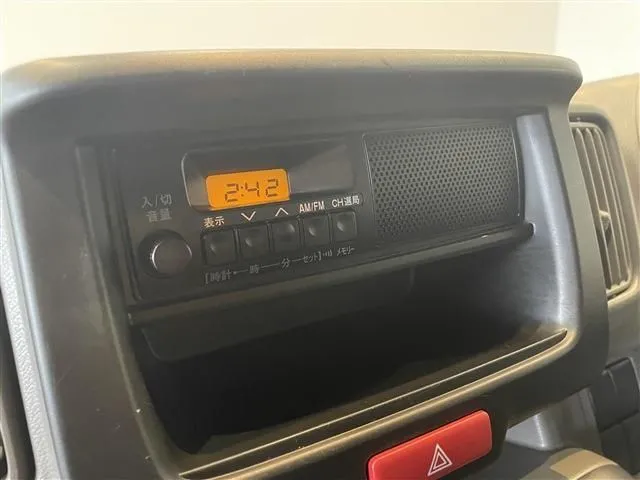 エブリイバン（スズキ）の車両写真