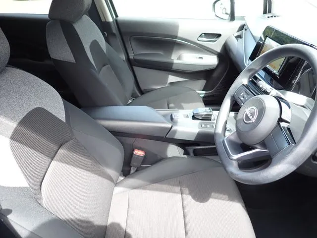 ノート（ニッサン）の車両写真