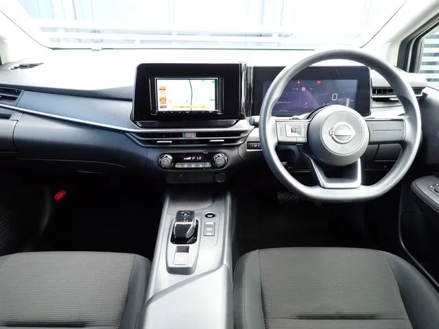 ノート（ニッサン）の車両写真