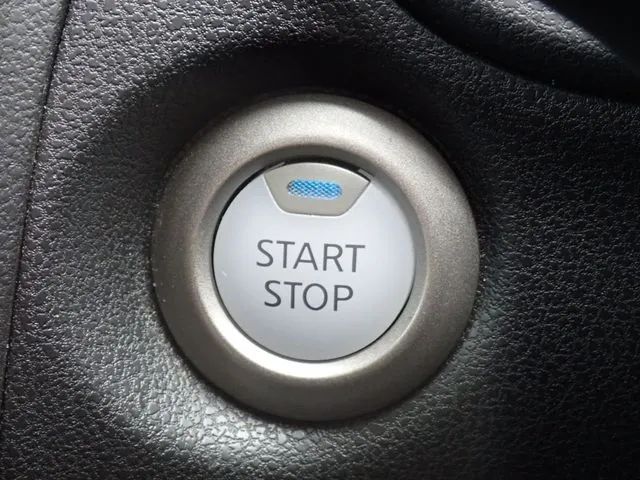 ノート(ニッサン)の車両写真