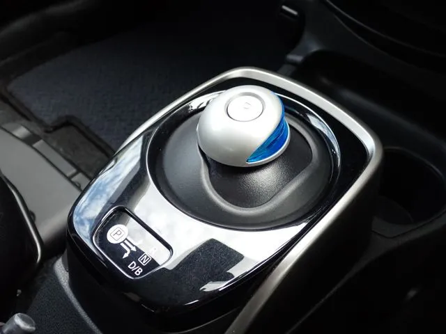 ノート(ニッサン)の車両写真