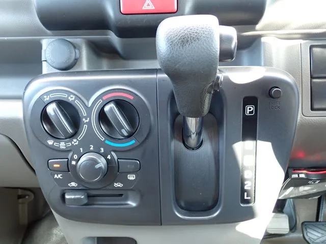 スズキ　エブリイバン