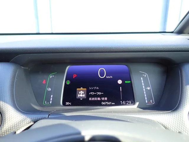 フィット　ｅ：ＨＥＶ（ホンダ）の車両写真