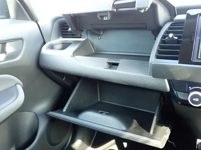 フィット　ｅ：ＨＥＶ（ホンダ）の車両写真