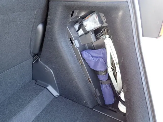 フィット　ｅ：ＨＥＶ（ホンダ）の車両写真