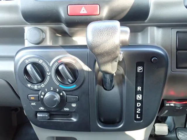 エブリイバン(スズキ)の車両写真