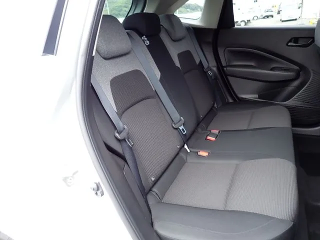 ノート（ニッサン）の車両写真