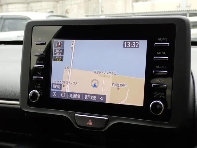 ヤリス ハイブリッド(トヨタ)の車両写真