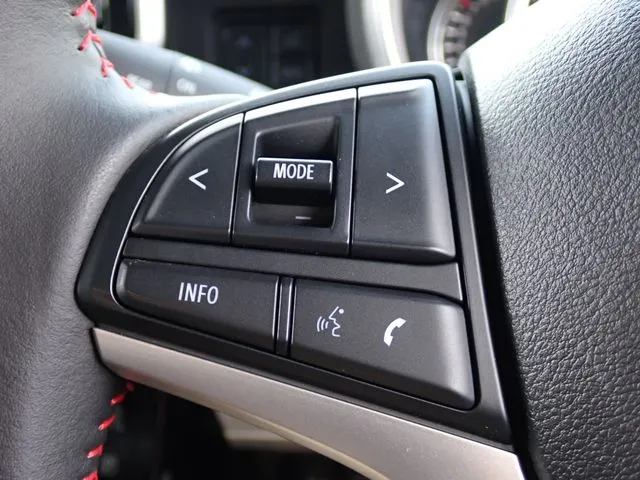 スペーシア カスタム(スズキ)の車両写真