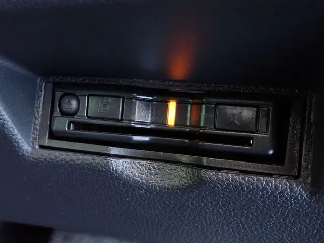 プリウス（トヨタ）の車両写真