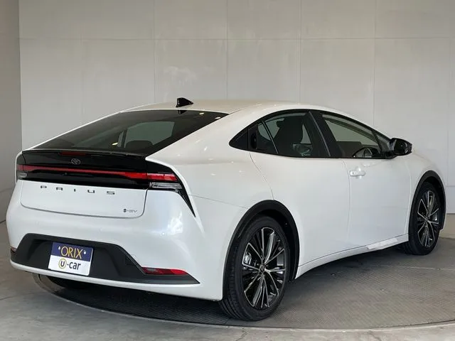 トヨタ　プリウス