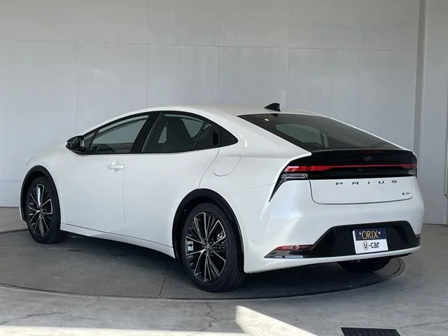 トヨタ　プリウス