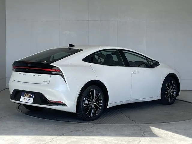 トヨタ　プリウス