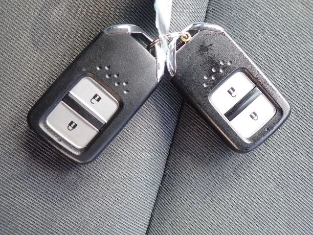 ホンダ　フィット　ｅ：ＨＥＶ