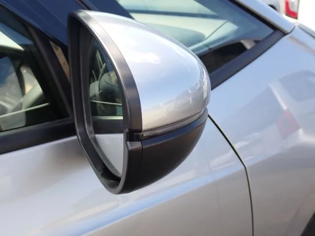 ホンダ　フィット　ｅ：ＨＥＶ