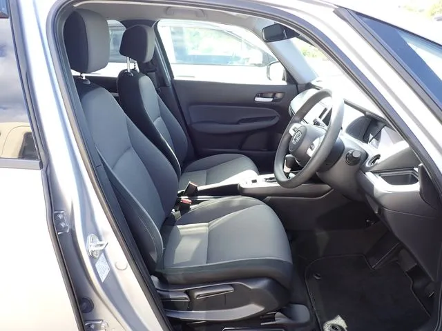 ホンダ　フィット　ｅ：ＨＥＶ