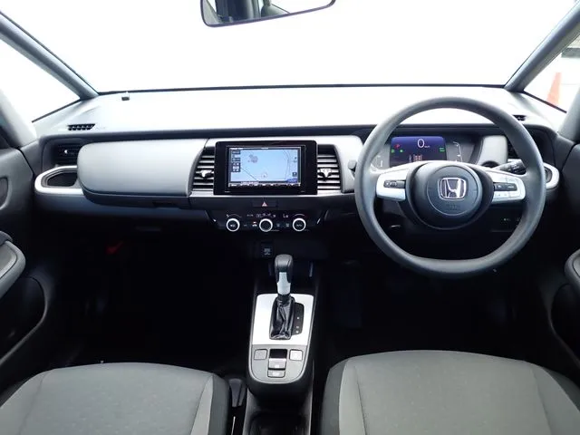 ホンダ　フィット　ｅ：ＨＥＶ