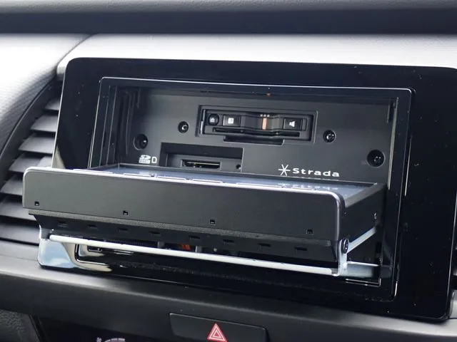 ホンダ　フィット　ｅ：ＨＥＶ