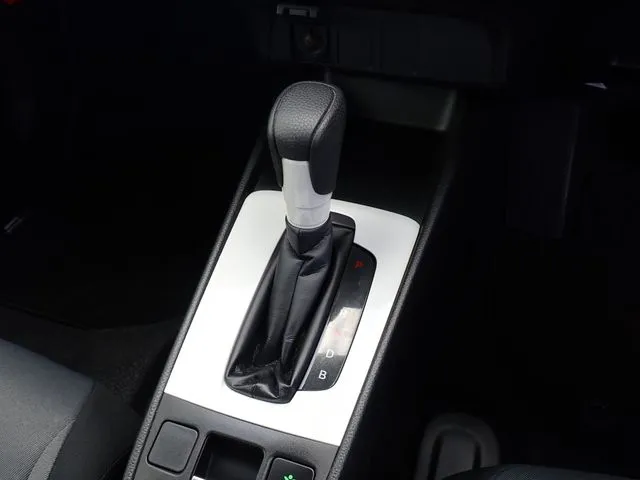 ホンダ　フィット　ｅ：ＨＥＶ