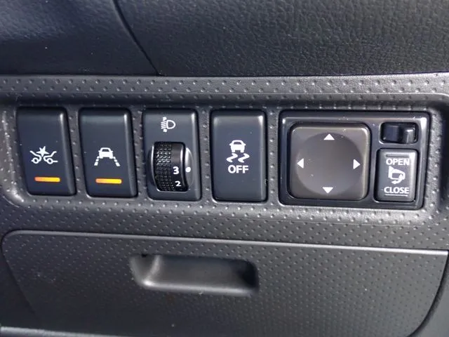 ニッサン　ＡＤ