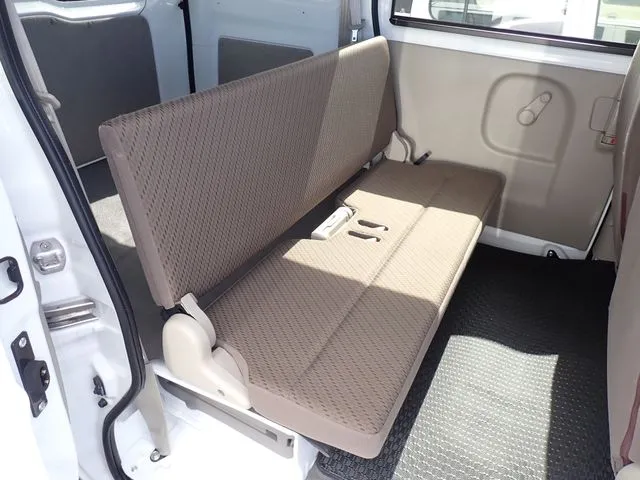 エブリイバン(スズキ)の車両写真