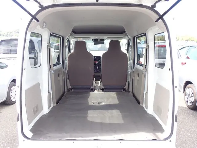 エブリイバン(スズキ)の車両写真