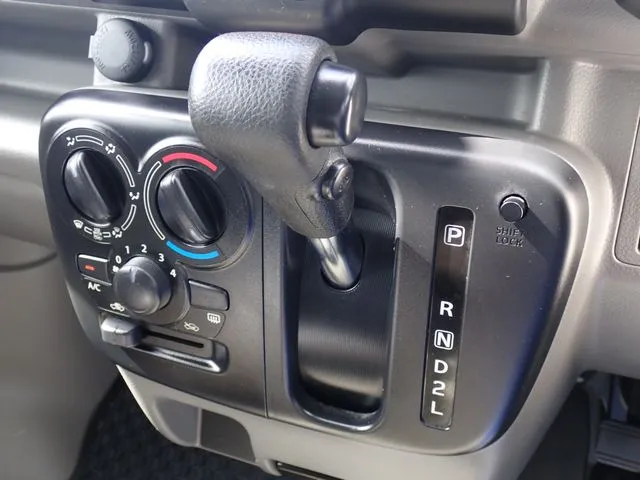 エブリイバン(スズキ)の車両写真