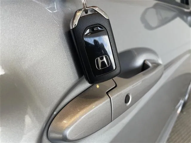 ホンダ　シャトル　ハイブリッド