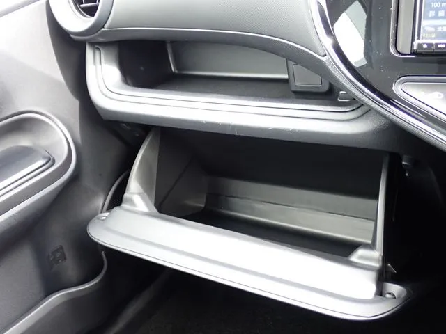 アクア（トヨタ）の車両写真