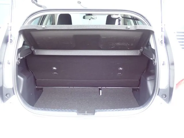 アクア（トヨタ）の車両写真