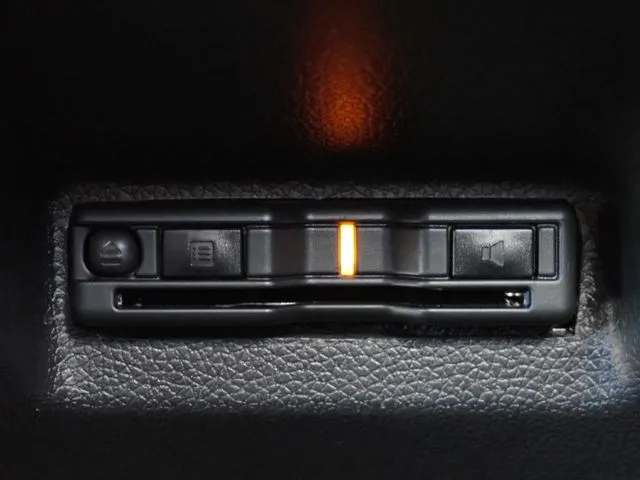 ホンダ　シャトル　ハイブリッド