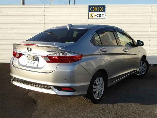 ホンダ　グレイス　ハイブリッド