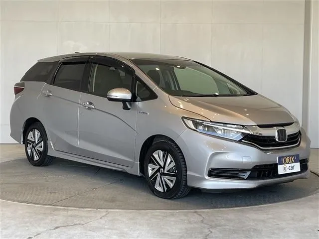 ホンダ　シャトル　ハイブリッド