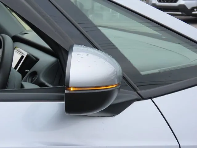 ホンダ　フィット　ｅ：ＨＥＶ